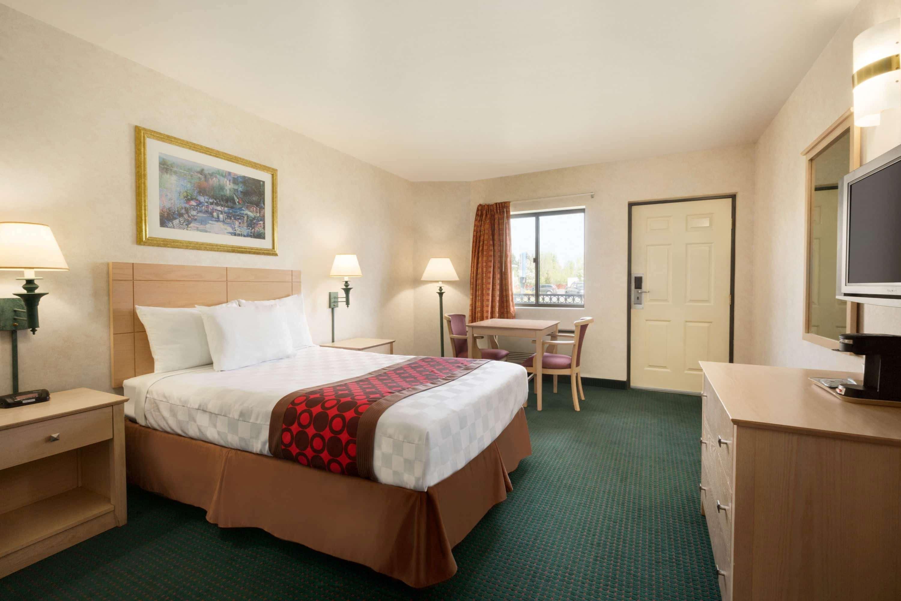 Travelodge By Wyndham Niagara Falls - New York Ngoại thất bức ảnh